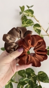 rust-rusty-miedziana-gumka-do-wlosow-pomaranczowa-orange-copper-scrunchie-frotka-owijka (2).JPG