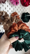 rust-rusty-miedziana-gumka-do-wlosow-pomaranczowa-orange-copper-scrunchie-frotka-owijka (3).JPG