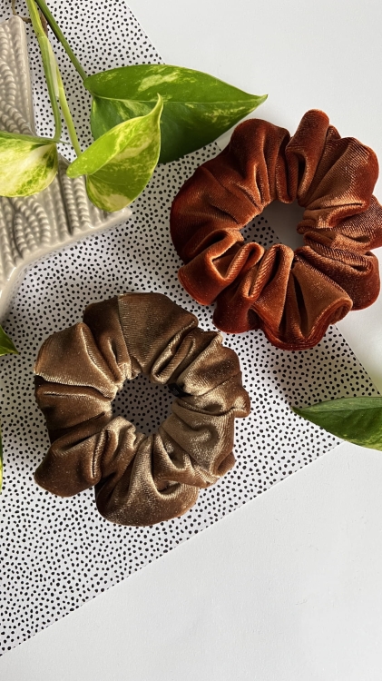 rust-rusty-miedziana-gumka-do-wlosow-pomaranczowa-orange-copper-scrunchie-frotka-owijka (4).JPG