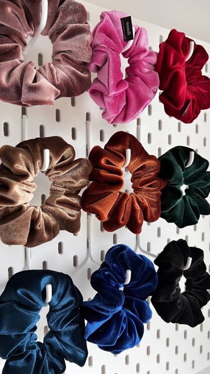 rust-rusty-miedziana-gumka-do-wlosow-pomaranczowa-orange-copper-scrunchie-frotka-owijka (5).JPG