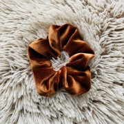 rust-rusty-miedziana-gumka-do-wlosow-pomaranczowa-orange-copper-scrunchie-frotka-owijka (6).JPG