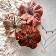 rust-rusty-miedziana-gumka-do-wlosow-pomaranczowa-orange-copper-scrunchie-frotka-owijka (12).JPG