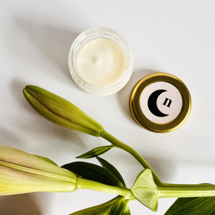 swieca-zapachowa-swieca-sojowa-polska-owocowa-truskawka-jesienna-kwiatowa (4).JPG