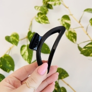 klamra-do-wlosow-czarna-klasyczna-mocna (1).JPG