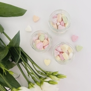 cukierki-pudrowe-pudraczki-serduszka-jednosc-slodki-prezent-mini-sloiczek (1).JPG