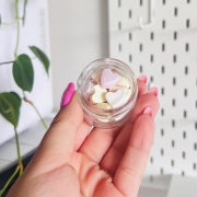 cukierki-pudrowe-pudraczki-serduszka-jednosc-slodki-prezent-mini-sloiczek (2).JPG