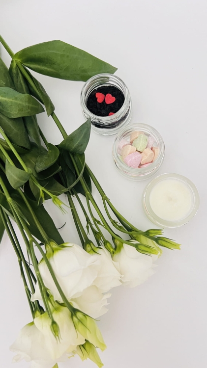 cukierki-pudrowe-pudraczki-serduszka-jednosc-slodki-prezent-mini-sloiczek (3).JPG