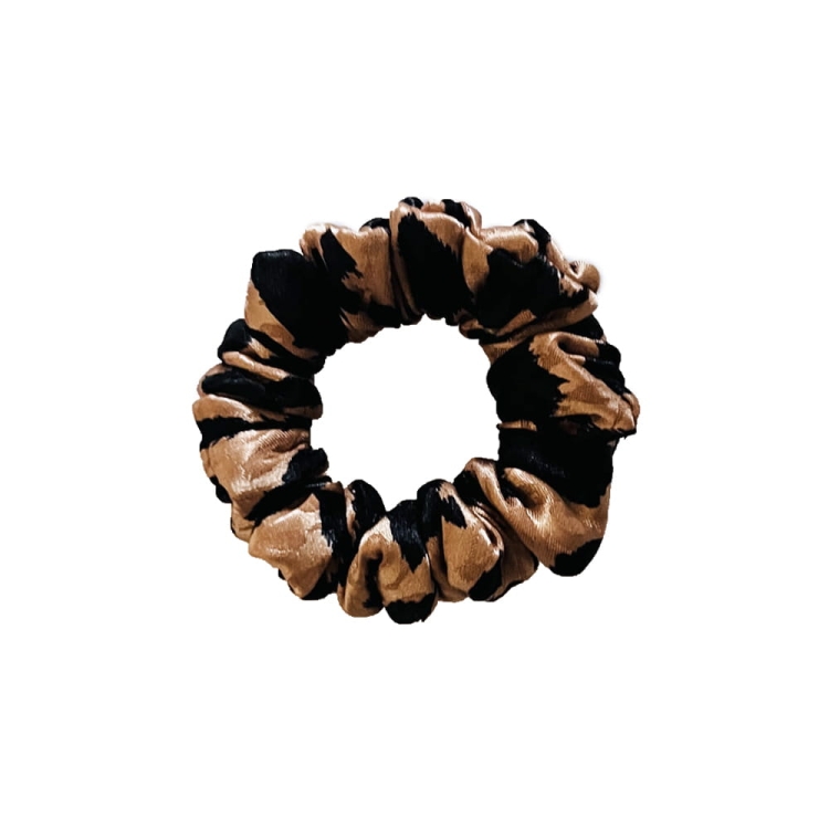 mala-gumka-scrunchie-satynowa-pantera-do-wlosow-brazowa-czarna (1).jpg