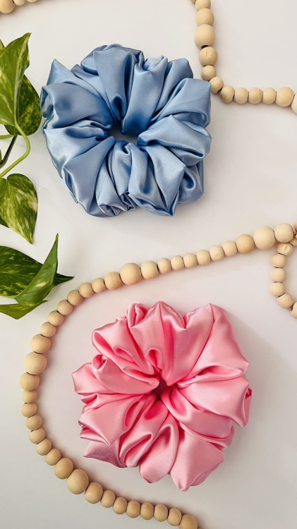 gumka-scrunchie-maxi-xxl-satynowa-nandi-concept-store (6).JPG