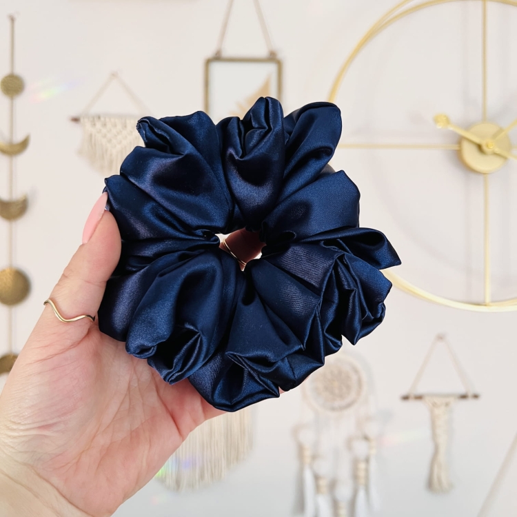 gumka-do-wlosow-maxi-xxl-gigantyczna-duza-scrunchie-satynowe (8).JPG