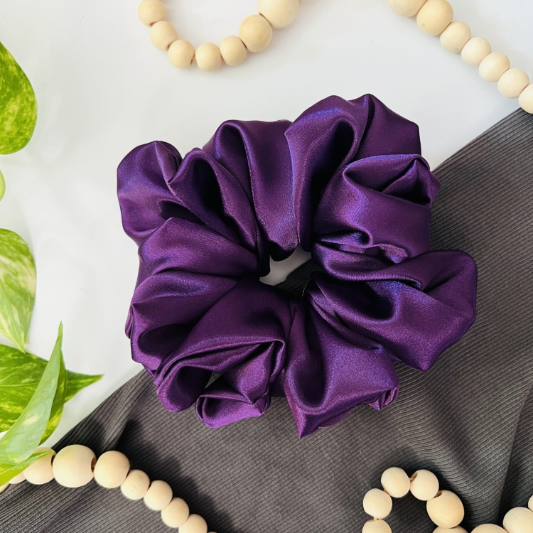 baklazan-fioletowa-gumka-scrunchie-do-wlosow-w-duzym-rozmiarze-xxl (2).JPG
