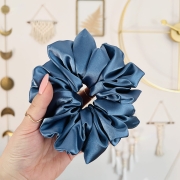jeansowa-gumka-satynowa-xxl-scrunchie-do-wlosow (3).JPG