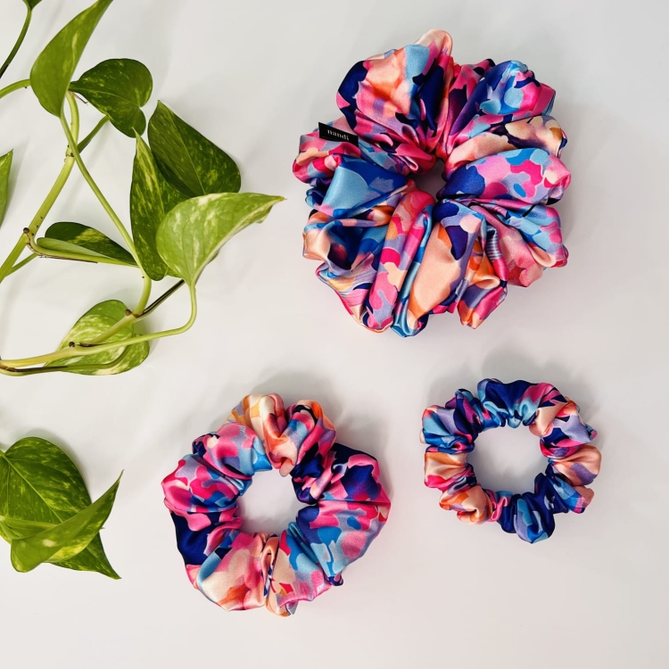 szyfonowa-jedwabna-gumka-scrunchie-xxl-kolorowa-fioletowa-rozowa (2).JPG