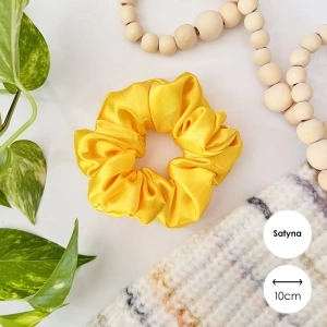 Satynowa gumka do włosów scrunchie MIDI Żółta