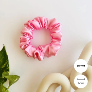 Satynowa gumka do włosów scrunchie MINI Jasny róż