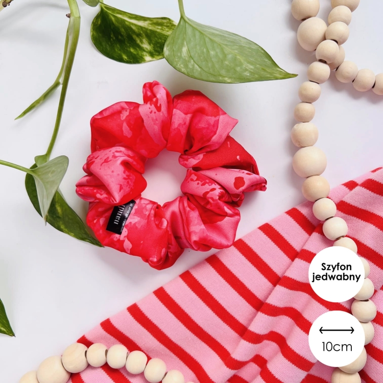 jedwabna-gumka-do-wlosow-scrunchie-rozowa (3).jpg