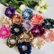 zdjecie-zbiorcze-gumki-jedwabne-scrunchie-do-wlosow-nandi-concept-store (7).JPG