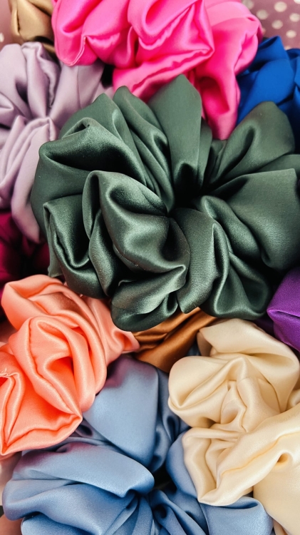 jedwabna-gumka-do-wlosow-jedyna-najlepsza-kolory-rozne-do-wyboru-tanio-jedwab-naturalny-z-wloch-nandi (41).JPG