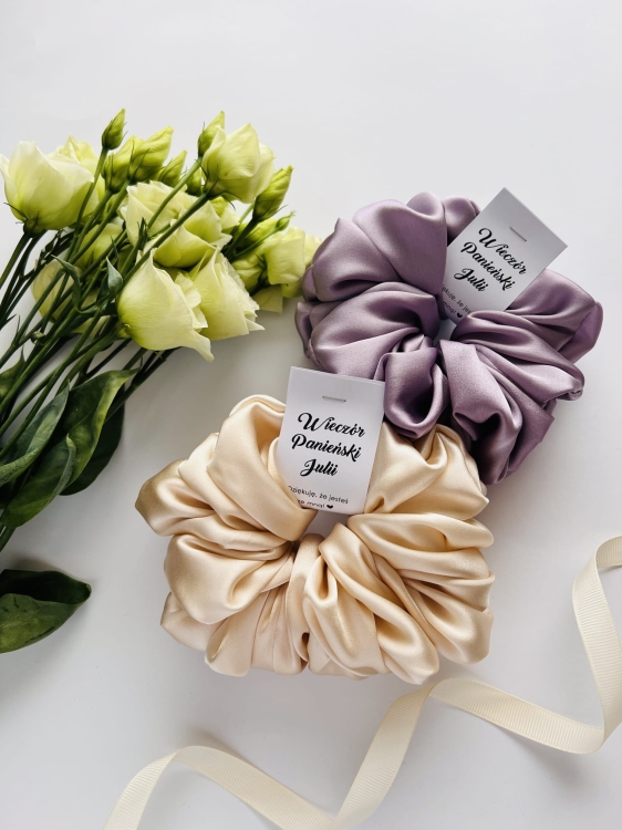 podziekowania-upominki-wieczor-panienski-personalizowane-gumki-scrunchie-xxl-duze-najlepsze-bride-to-be (7).JPG