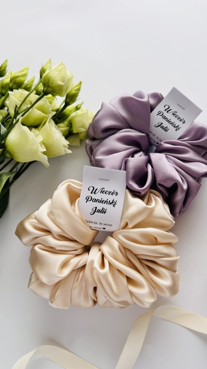 podziekowania-upominki-wieczor-panienski-personalizowane-gumki-scrunchie-xxl-duze-najlepsze-bride-to-be (8).JPG