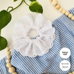 Haftowana Koronkowa gumka do włosów scrunchie MIDI Lottie
